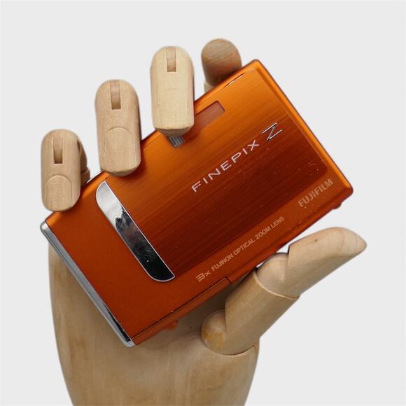 Fujifilm FinePix Z10fd Vintage Digital Camera | 7.2MP | Orange - Picture 1 of 5